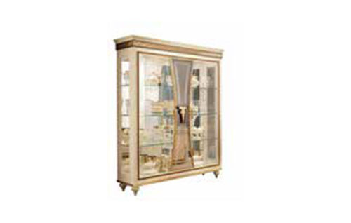 3/doors cabinet