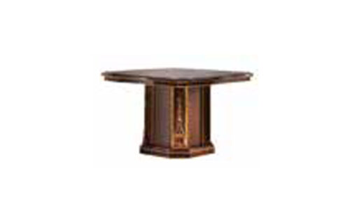 Square table with 1 extension