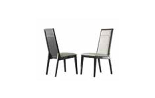 2 CHAIRS